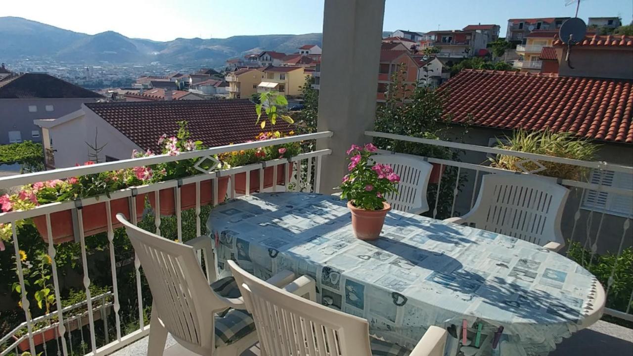 Apartment Tina Trogir Exterior foto